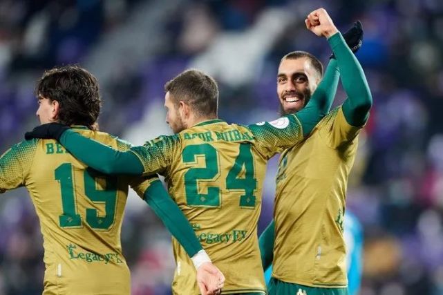 江南体育 -风云突变！山东泰山集结日远射贴柱；国王杯版图或变；更衣室稳定；球队文化再被提及的简单介绍