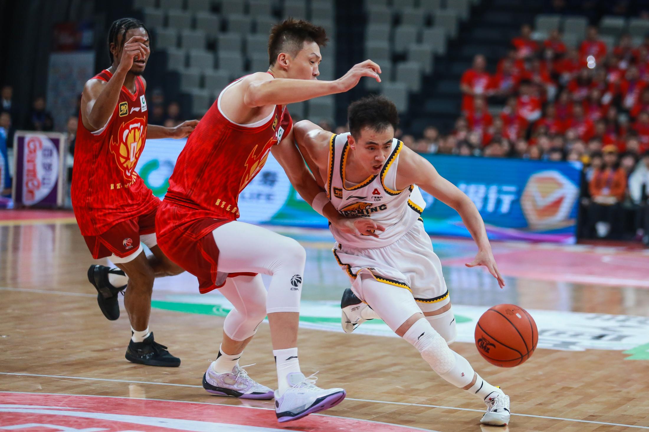 江南官网入口 -包含密尔沃基雄鹿训练开放日，窗口期防线松动引欢呼，CBA季后赛在即，细节决定成败的词条